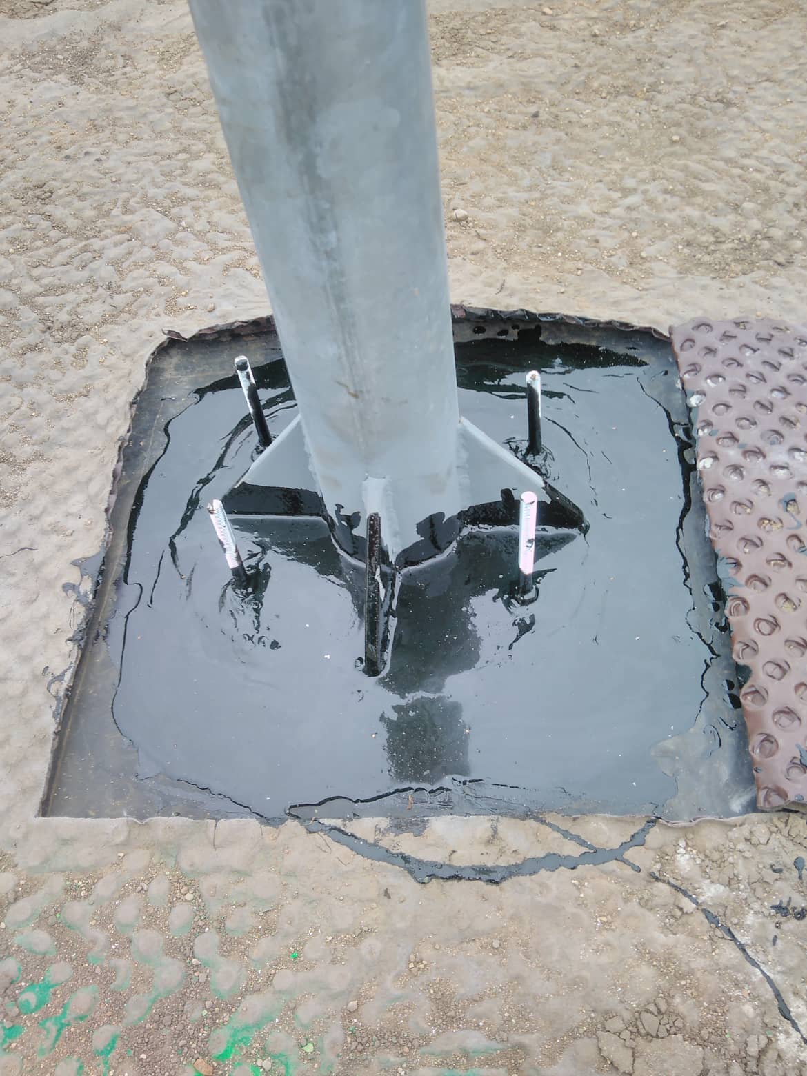 Bitumen-polyurethane waterproofing coating - UNDER BASE 1K